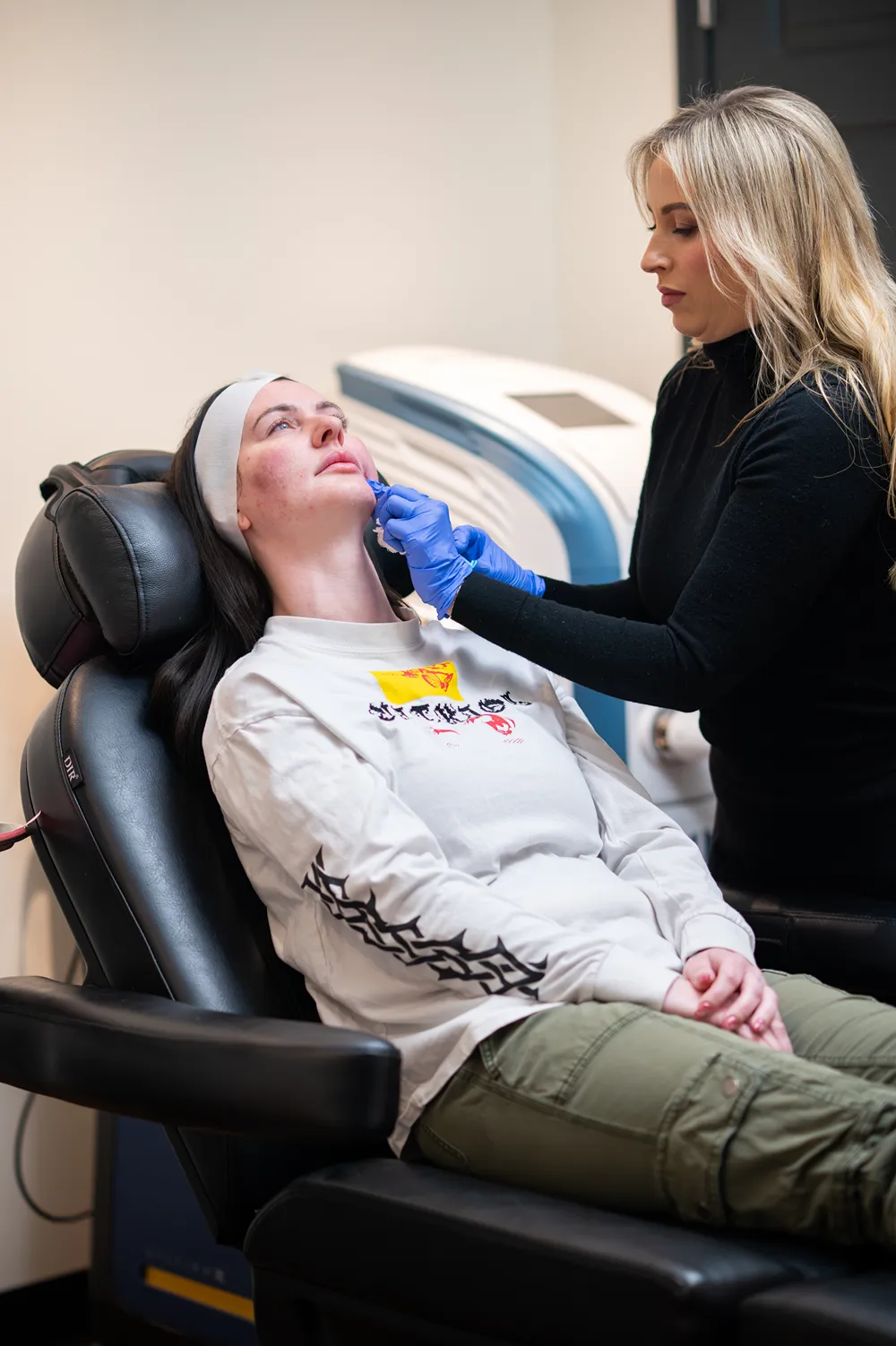 Woman getting Sculptra treatment